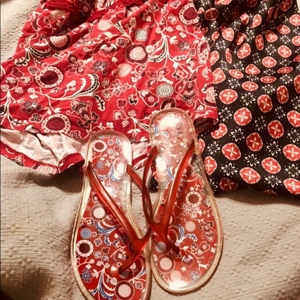 1 tank top 1 halter 1 matching pair of flip flops